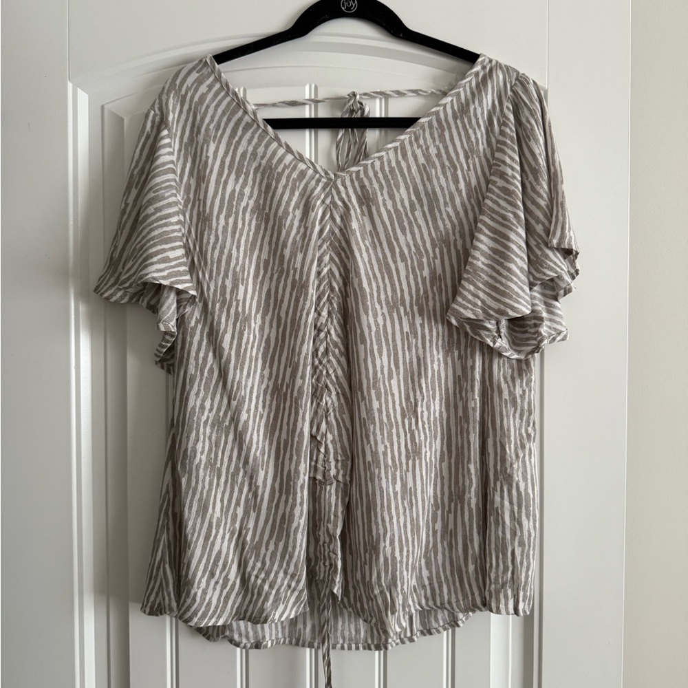 Flutter Sleeve Blouse